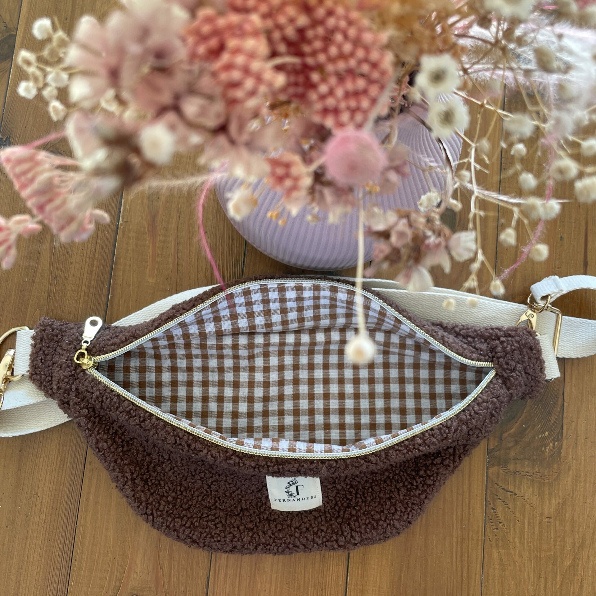 sac banane en moumoute marron