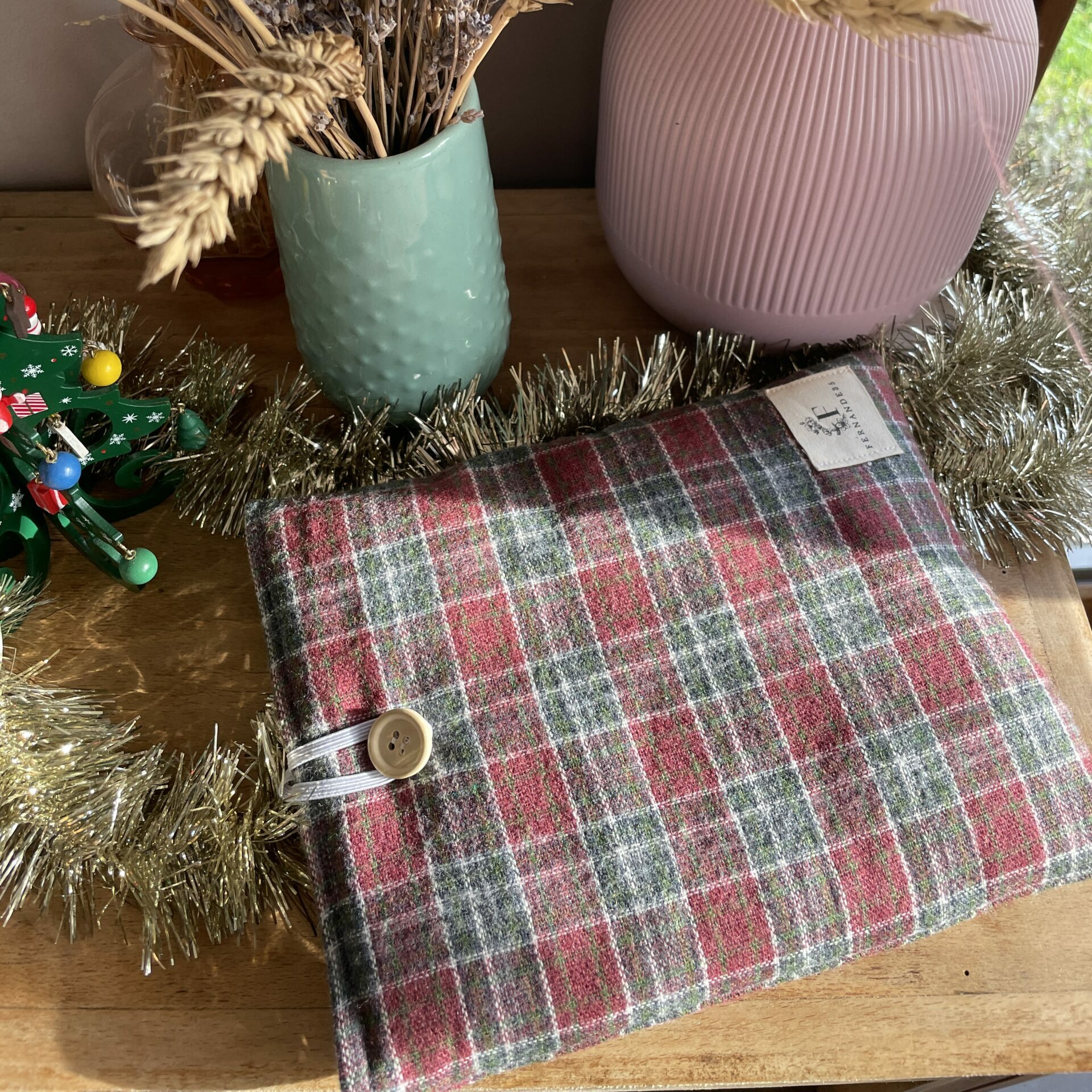 pochette à livre broché aux couleur d'en temps