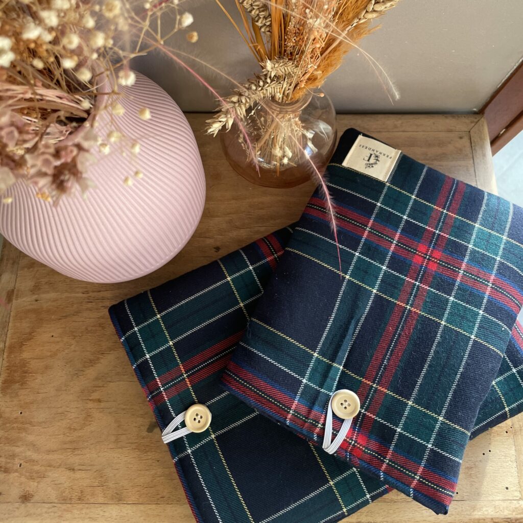 pochette à livre en tissu recyclé
